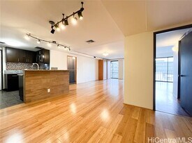 700 Richards St in Honolulu, HI - Building Photo