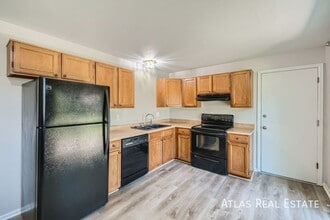 14355 E Harvard Ave in Aurora, CO - Building Photo - Building Photo