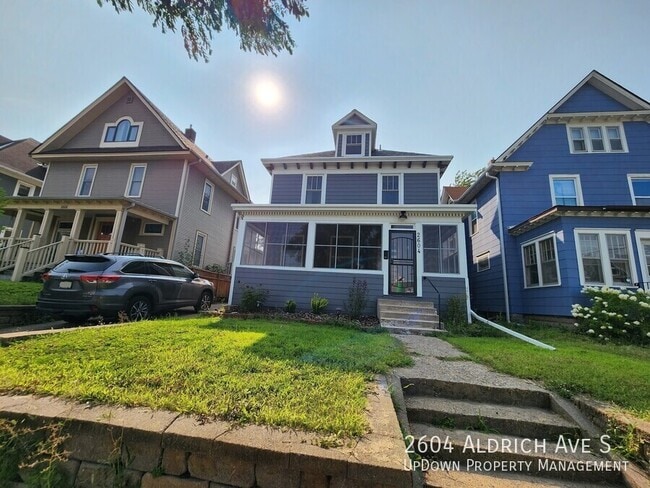 2604 Aldrich Ave S in Minneapolis, MN - Building Photo - Building Photo