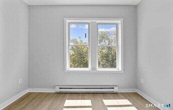 25 Whittier St in Bridgeport, CT - Building Photo - Building Photo