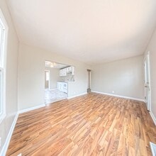 408 N 13th Ave in Marshalltown, IA - Building Photo - Building Photo