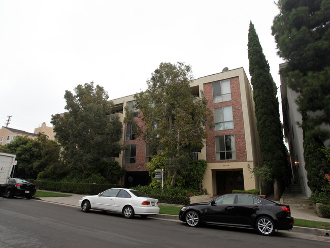 11918 Kiowa Ave in Los Angeles, CA - Building Photo - Building Photo