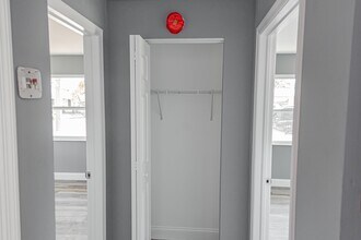 901 W 36th St in West Palm Beach, FL - Building Photo - Building Photo