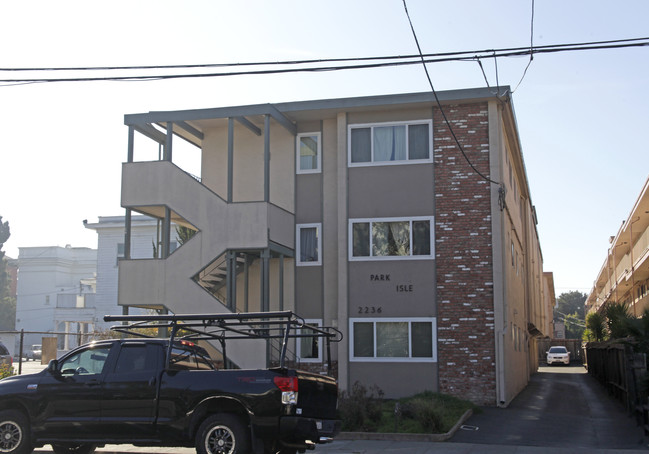 Park Isle Apartments in Alameda, CA - Foto de edificio - Building Photo