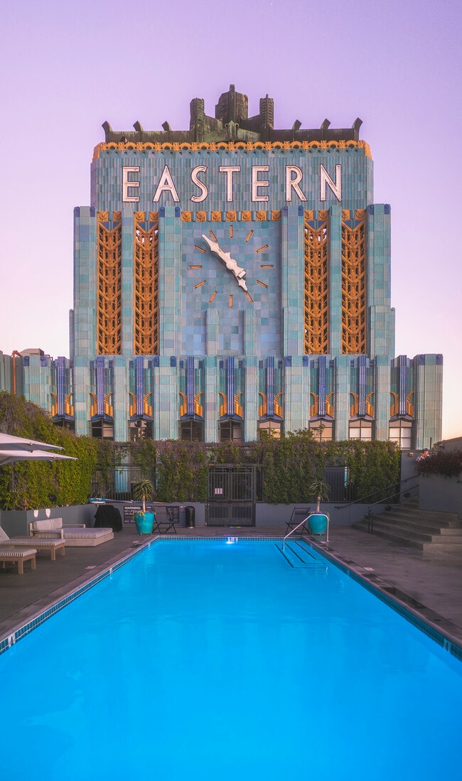 849 S Broadway, Unit 1204