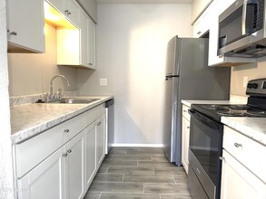 2737 N Salem, Unit 103 in Mesa, AZ - Building Photo - Building Photo