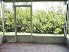 6548 Osprey Lake Cir in Riverview, FL - Building Photo - Building Photo