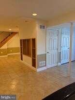 19 Allenhurst Ct in Gaithersburg, MD - Building Photo