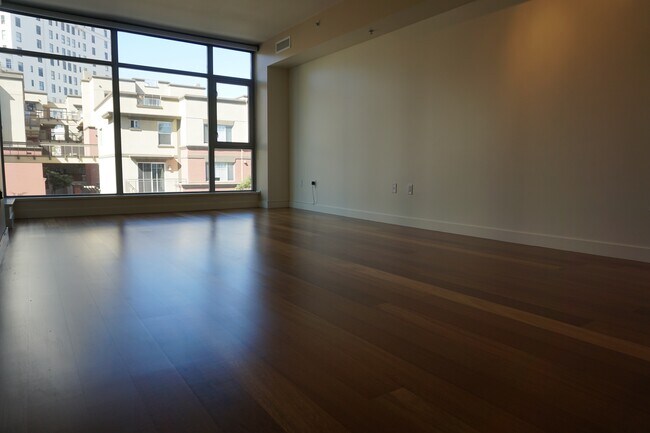 1441 9th Ave, Unit 410 in San Diego, CA - Foto de edificio - Building Photo