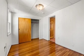 44 Warren St, Unit 2 in Cambridge, MA - Foto de edificio - Building Photo