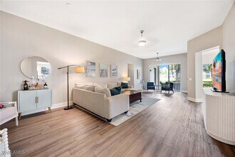2717 Callista Ct in Naples, FL - Building Photo - Building Photo