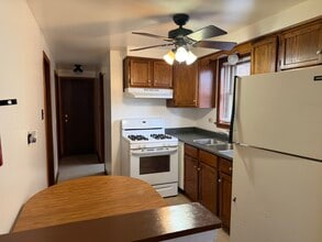 7226 W 63rd Pl in Summit, IL - Building Photo - Building Photo