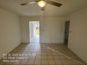 207 Whitechapel Ln in Raeford, NC - Building Photo - Building Photo