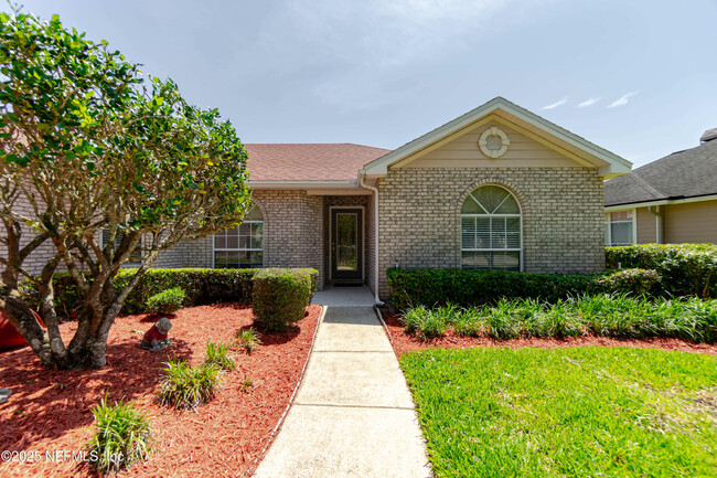 property at 1623 Sandy Springs Dr