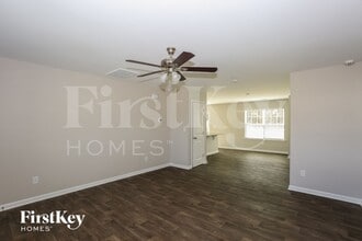 413 Bennington Dr in Stanley, NC - Foto de edificio - Building Photo