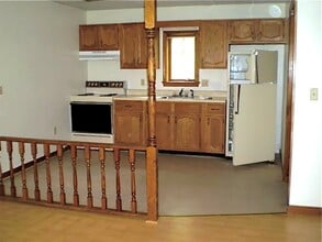53 N Main St, Unit NM4 in Bethel, VT - Building Photo - Building Photo