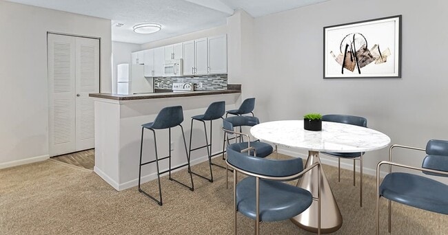 Sabal Palm at Lake Buena Vista Apartment Homes in Orlando, FL - Building Photo - Building Photo