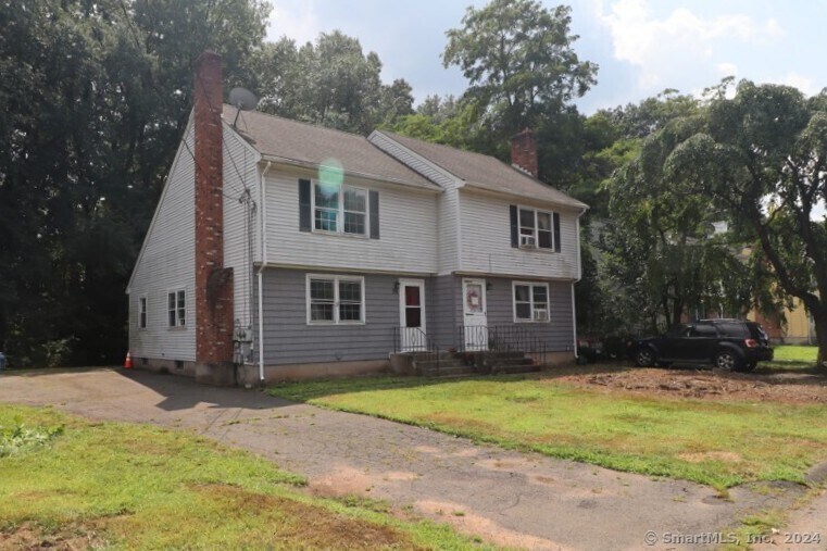 74 Westerly St in Manchester, CT - Building Photo