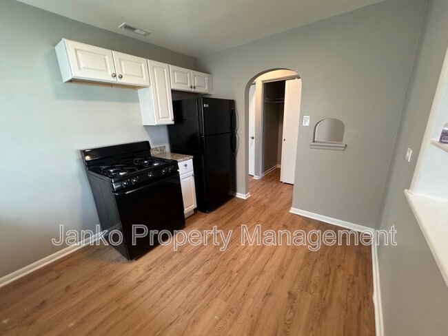 2237 Vermont St in Blue Island, IL - Building Photo - Building Photo