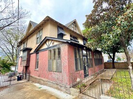 111 N Evergreen St in Memphis, TN - Building Photo
