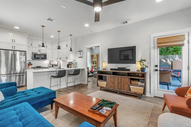 property at 5308 Evans Ave