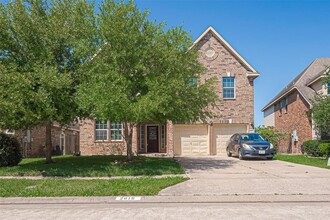 2815 Lake Villa Dr in Missouri City, TX - Foto de edificio - Building Photo