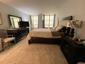 500 Three Islands Boulevard in Hallandale Beach, FL - Building Photo - Building Photo