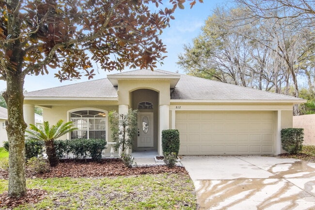 property at 812 Lesa Glen Pl