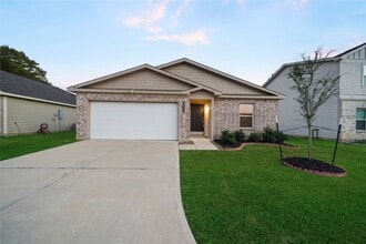 15536 Briar Forest Dr in Conroe, TX - Building Photo - Building Photo