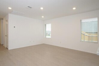 9016 SW 20th St in Oklahoma City, OK - Building Photo - Building Photo