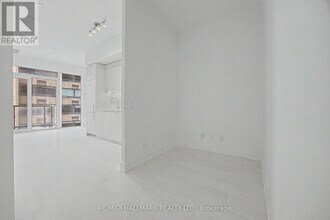 308 Jarvis St in Toronto, ON - Building Photo - Building Photo