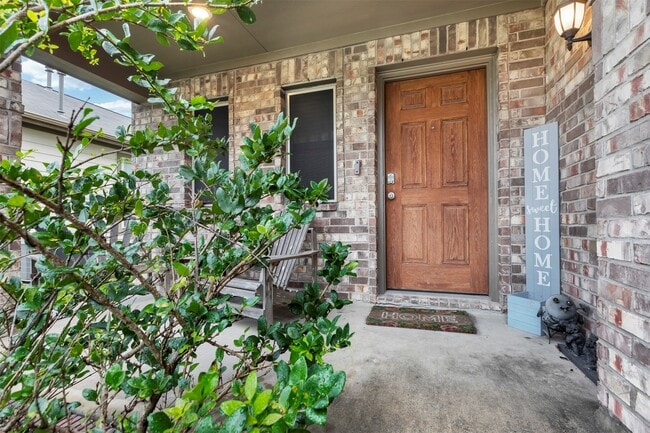 property at 2542 White Bluff Ln