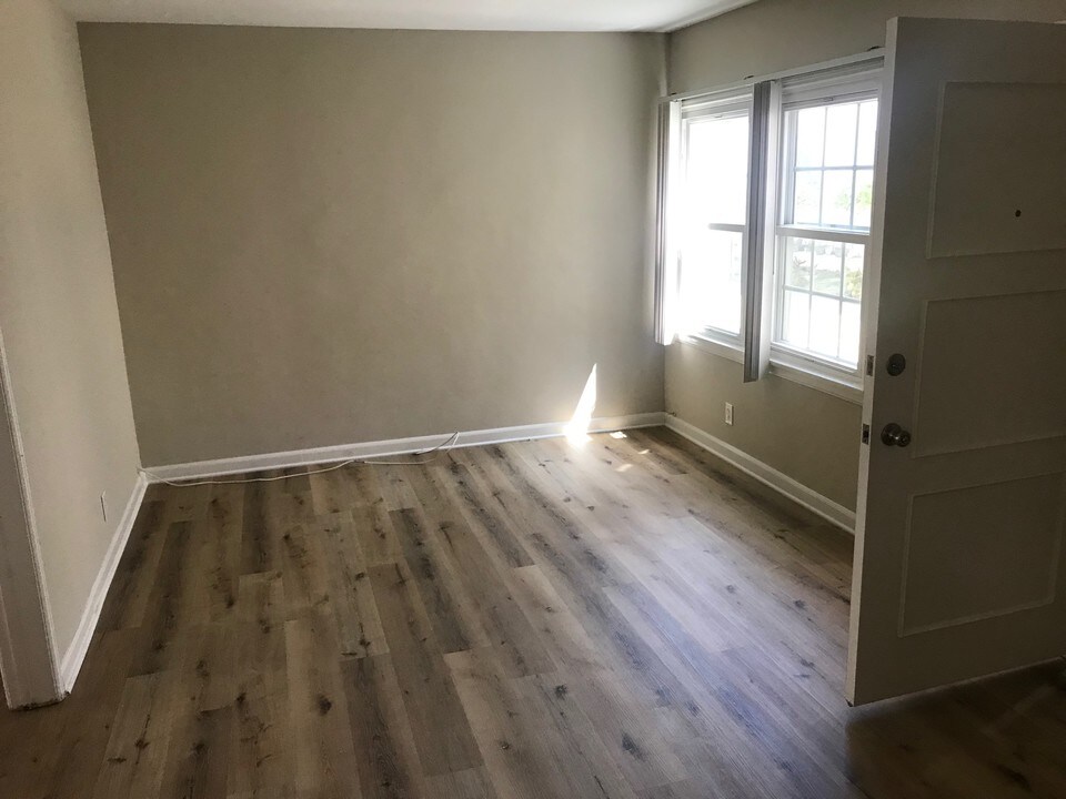 116 E Buckthorn St, Unit B in Inglewood, CA - Building Photo