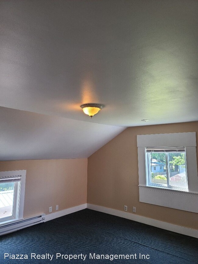 23746 Old Day Creek Rd in Sedro Woolley, WA - Building Photo - Building Photo
