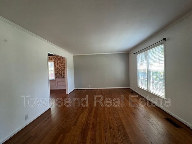 2814 Mirror Lake Dr in Fayetteville, NC - Building Photo - Building Photo