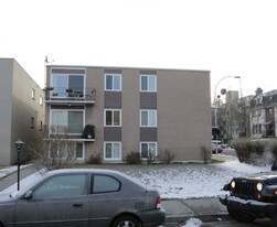 1730 10A St SW in Calgary, AB - Building Photo