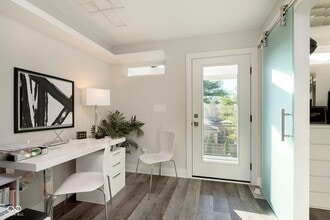 429 W 86th St in Indianapolis, IN - Foto de edificio - Building Photo