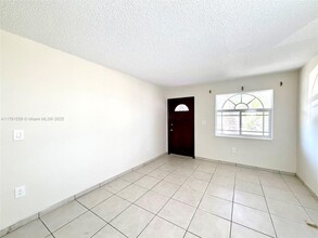 15825 NW 39th Pl in Opa Locka, FL - Building Photo - Building Photo