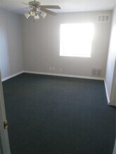 5006 West Gate Blvd in Austin, TX - Building Photo - Building Photo