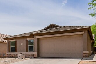 983 E Palomino Way in San Tan Valley, AZ - Building Photo - Building Photo