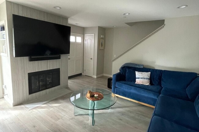 property at 404 Harbor Woods Pl