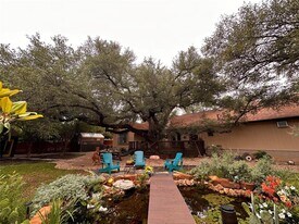 800 Prize Oaks Dr in Cedar Park, TX - Building Photo