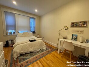 69 Babcock St, Unit 6 in Brookline, MA - Building Photo - Building Photo