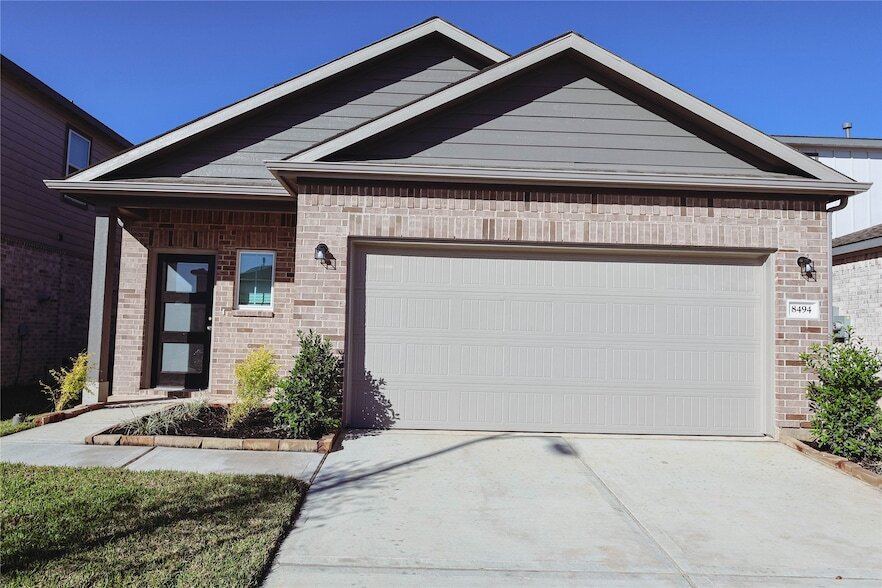 8494 Sweet Cherry Ln in Magnolia, TX - Building Photo