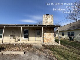 640 Mill St in San Marcos, TX - Building Photo