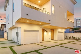 6241 Banner Ave in Los Angeles, CA - Building Photo - Building Photo