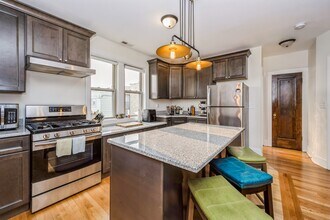 3248 N Linder Ave in Chicago, IL - Building Photo - Building Photo