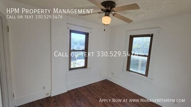 421 E Thornton St in Akron, OH - Foto de edificio - Building Photo