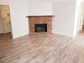 8813 Cainwood Ln in Austin, TX - Building Photo - Building Photo