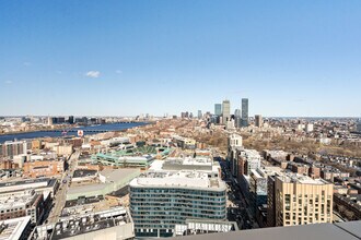 188 Brookline Ave, Unit 24F in Boston, MA - Building Photo - Building Photo